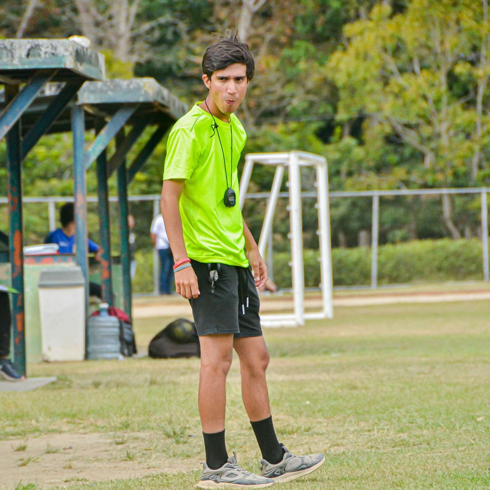 Asistente técnico en academia de fútbol