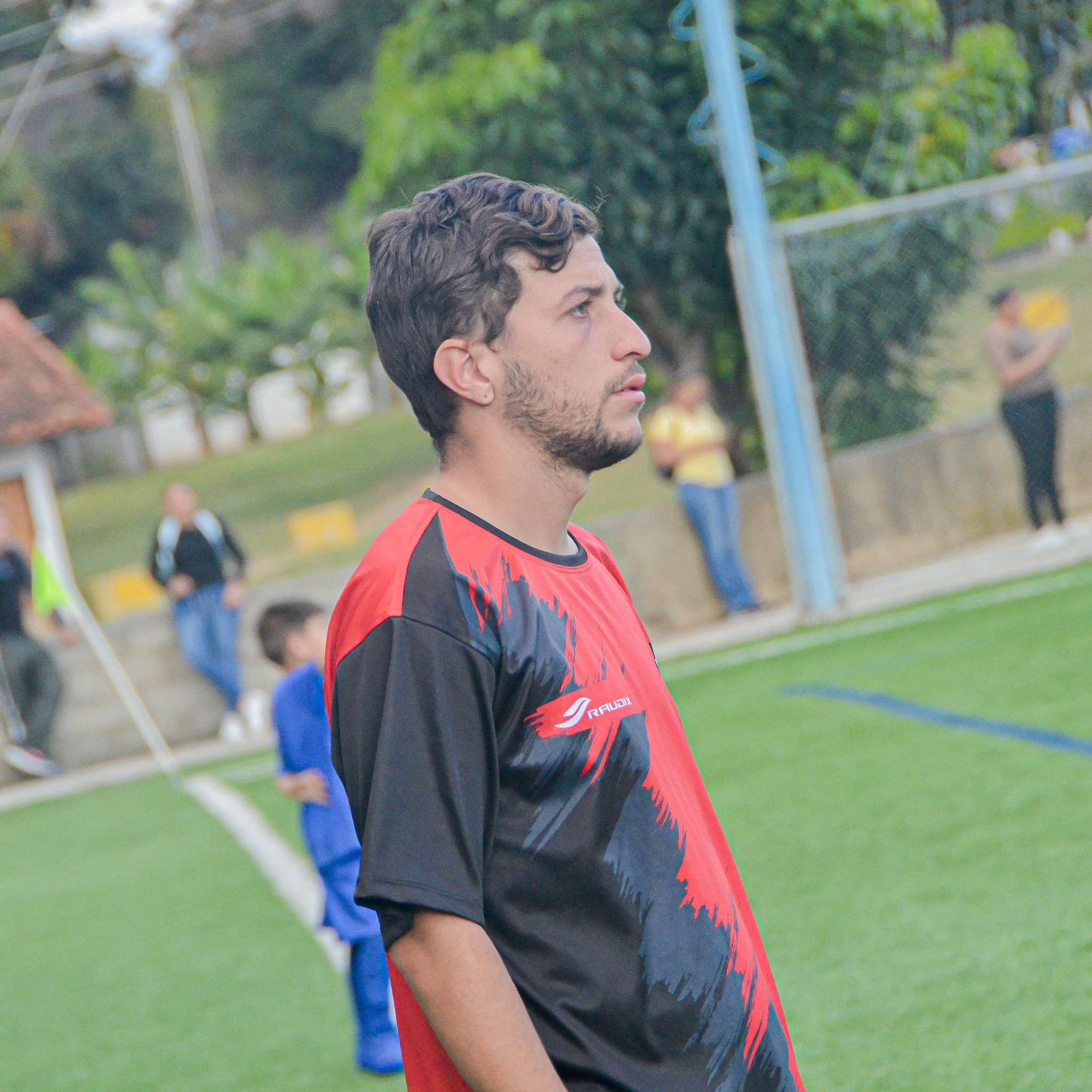 Coach del staff en academia juvenil